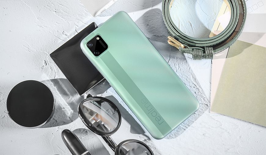 realme C11 — доступный смартфон с мощным аккумулятором